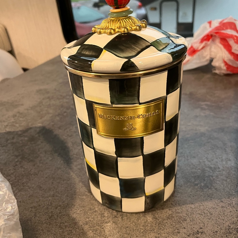 Mackenzies child’s storage jar